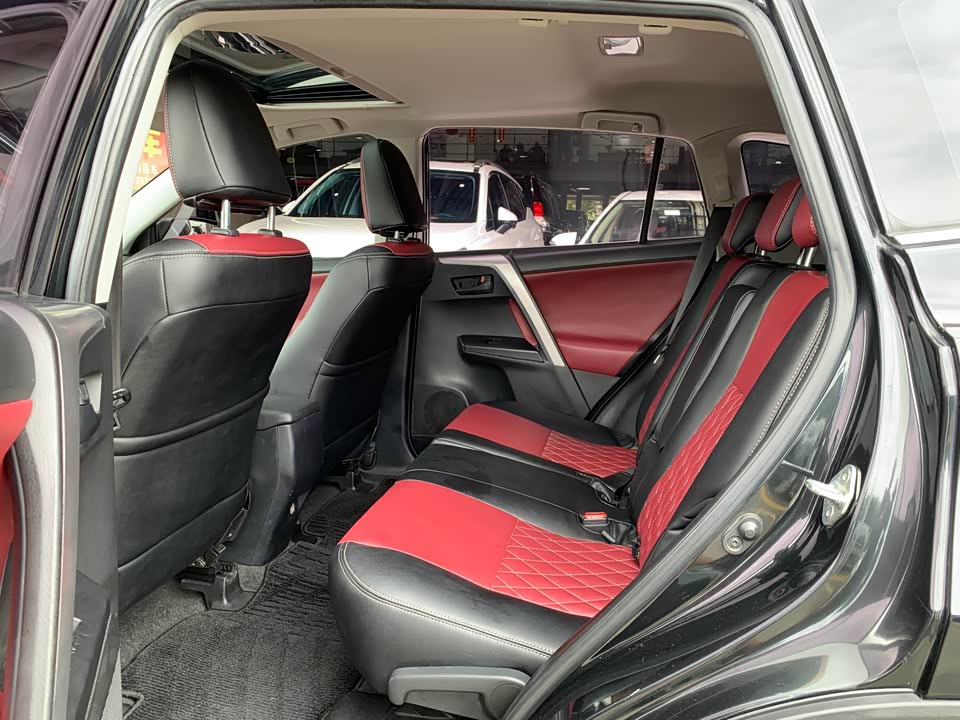 Toyota RAV4 Rongfang