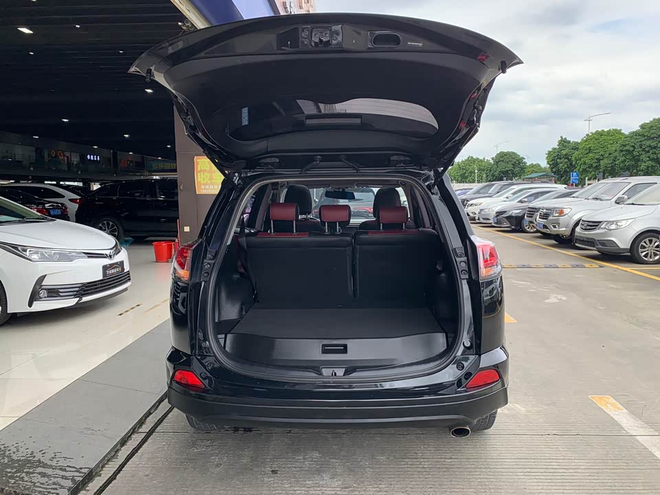 Toyota RAV4 Rongfang