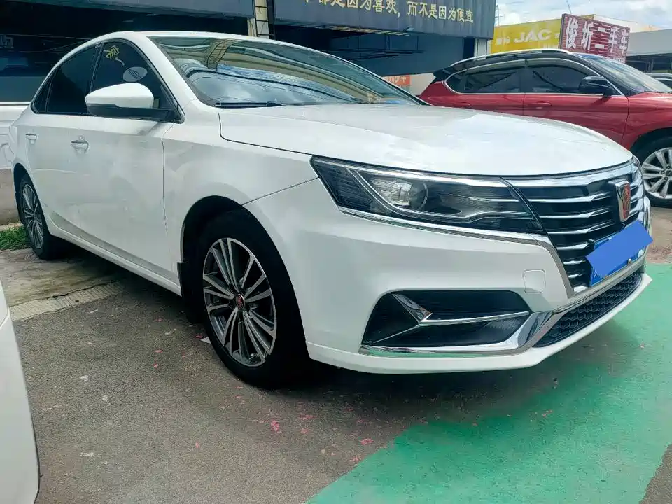 Roewe i6