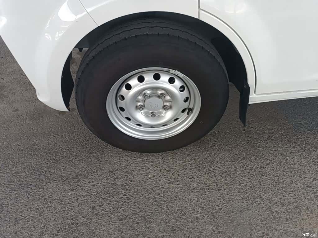 Changan V5, 2025 23