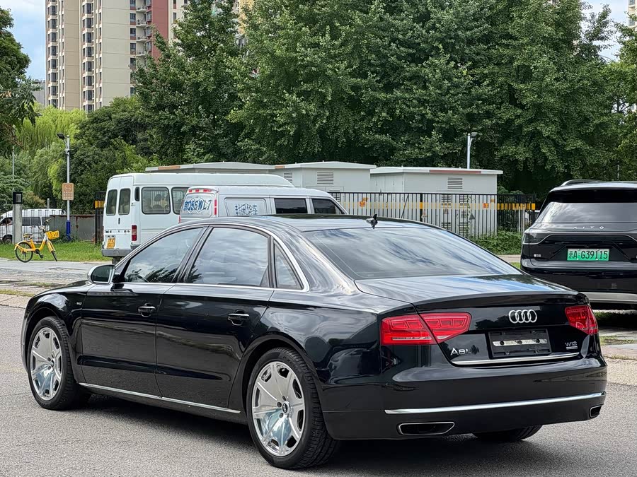 Audi A8 2013, фото 10