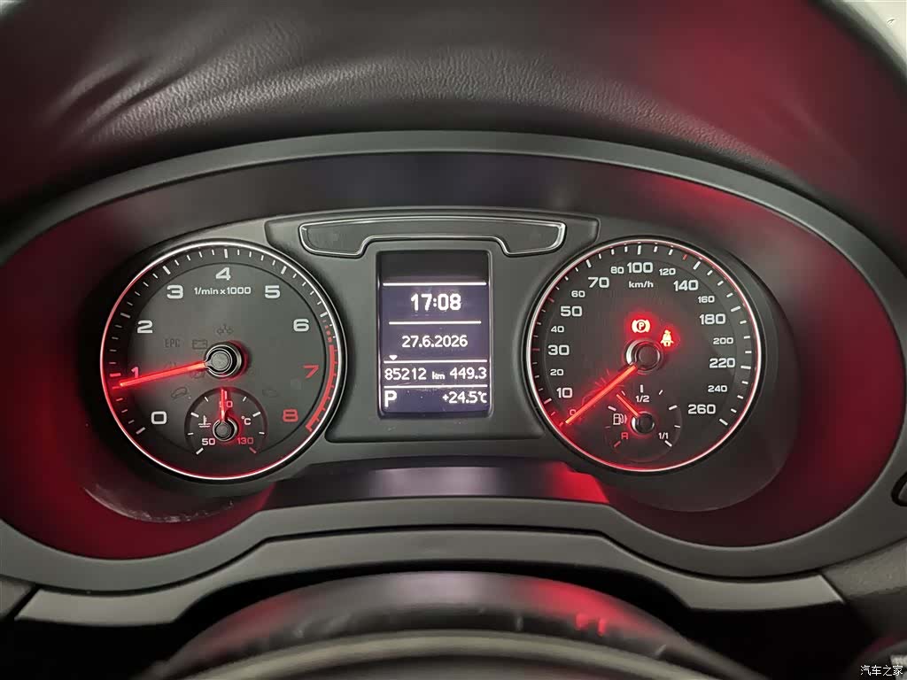 Audi Q3, 2016 11
