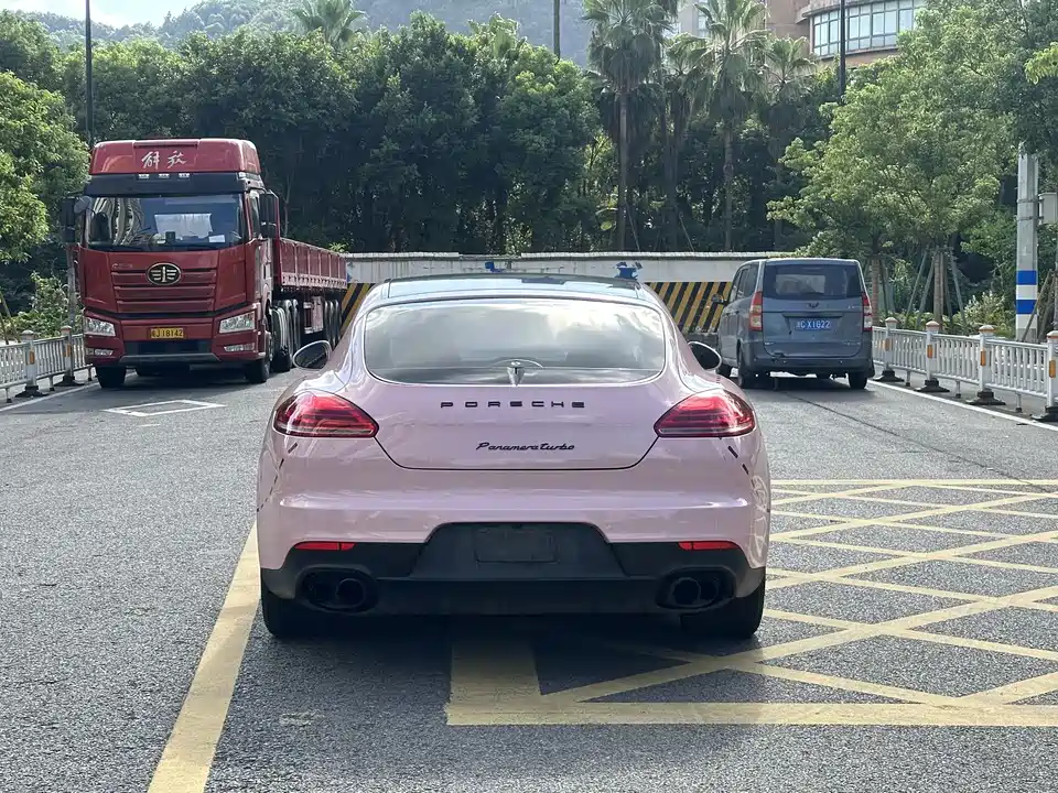 Porsche Panamera