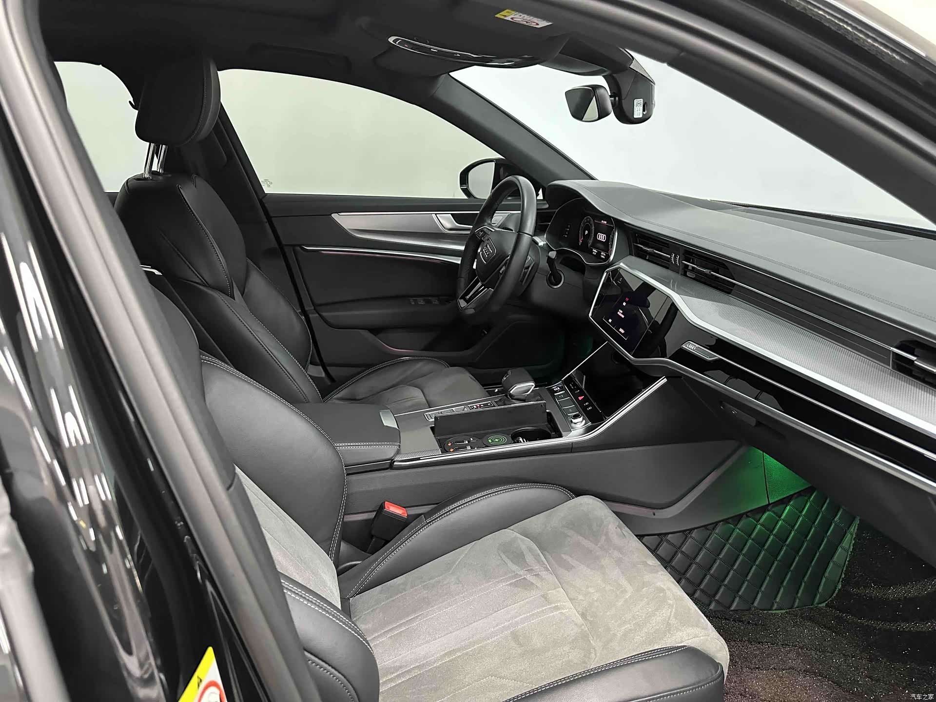 Audi A6L, 2025 12