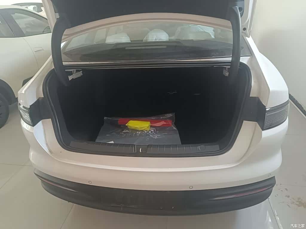 BYD Seal, 2026 19