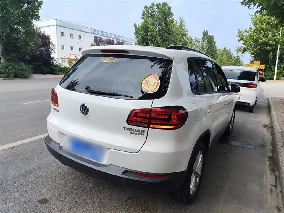 Volkswagen Tiguan Volkswagen Tiguan