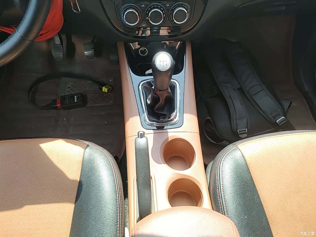 DongFeng X5, 2016 14