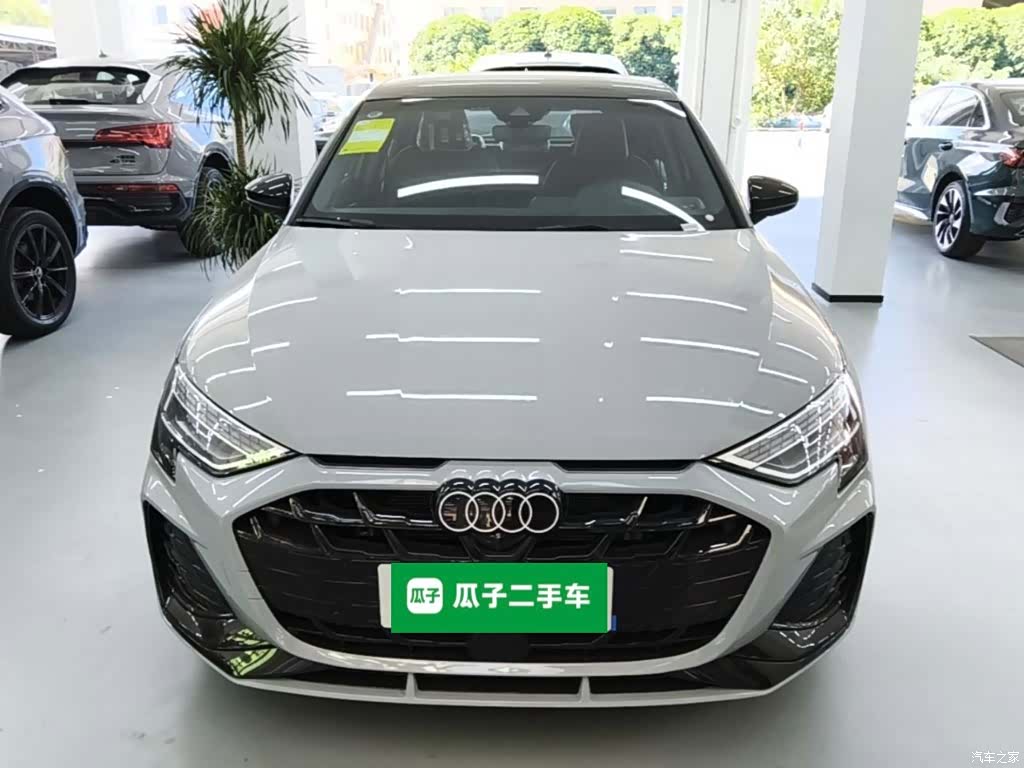 Audi Flying Spur, 2026 3