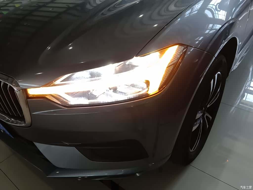 Volvo XC60, 2019 24