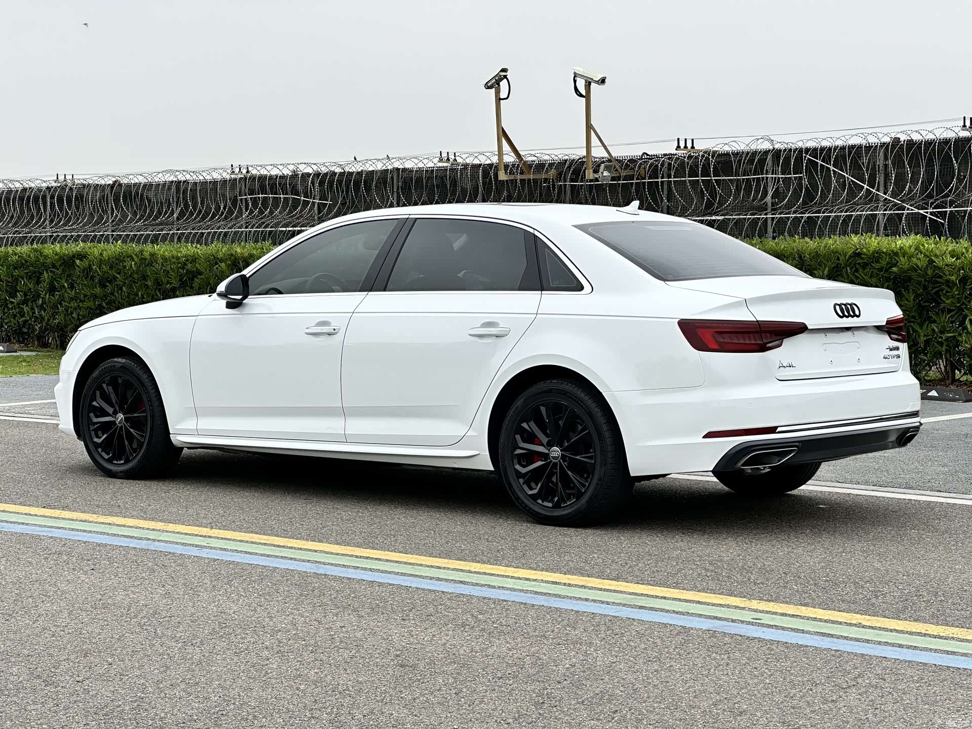 Audi A4L, 2019 6