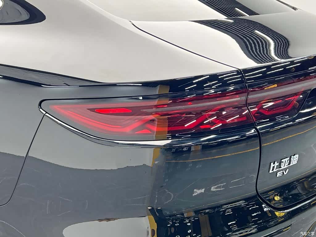 BYD Han, 2023 10