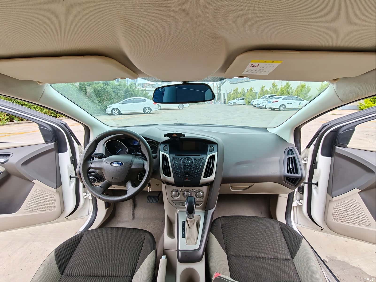 Ford Focus, 2013 6