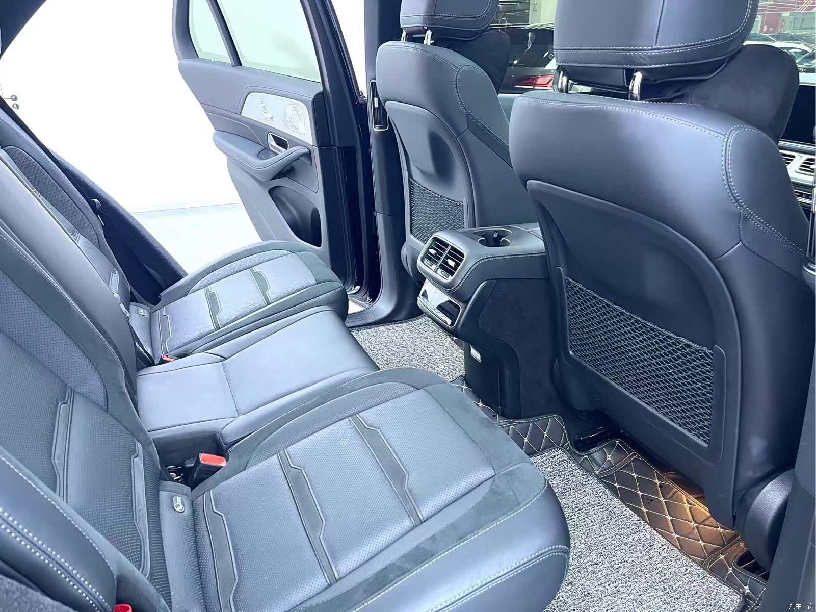 Mercedes-Benz GLE, 2023 9