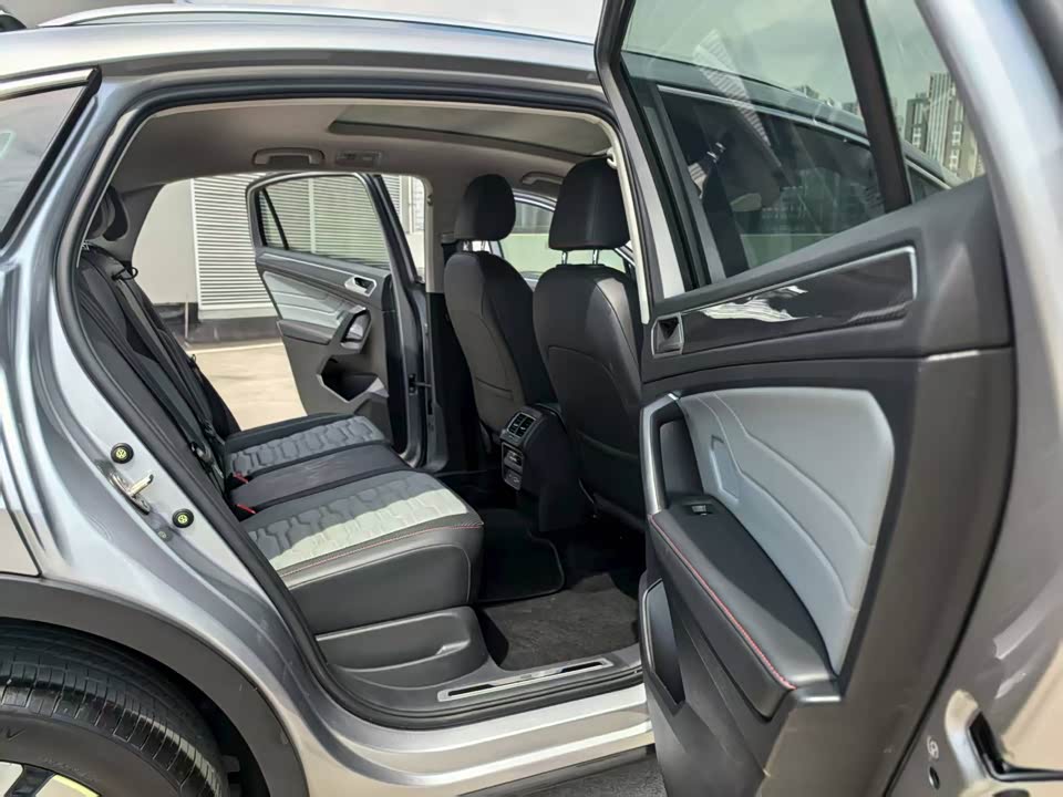 Volkswagen Tiguan X