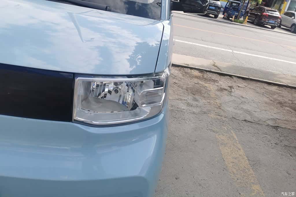 Wuling MINIEV, 2021 все фото