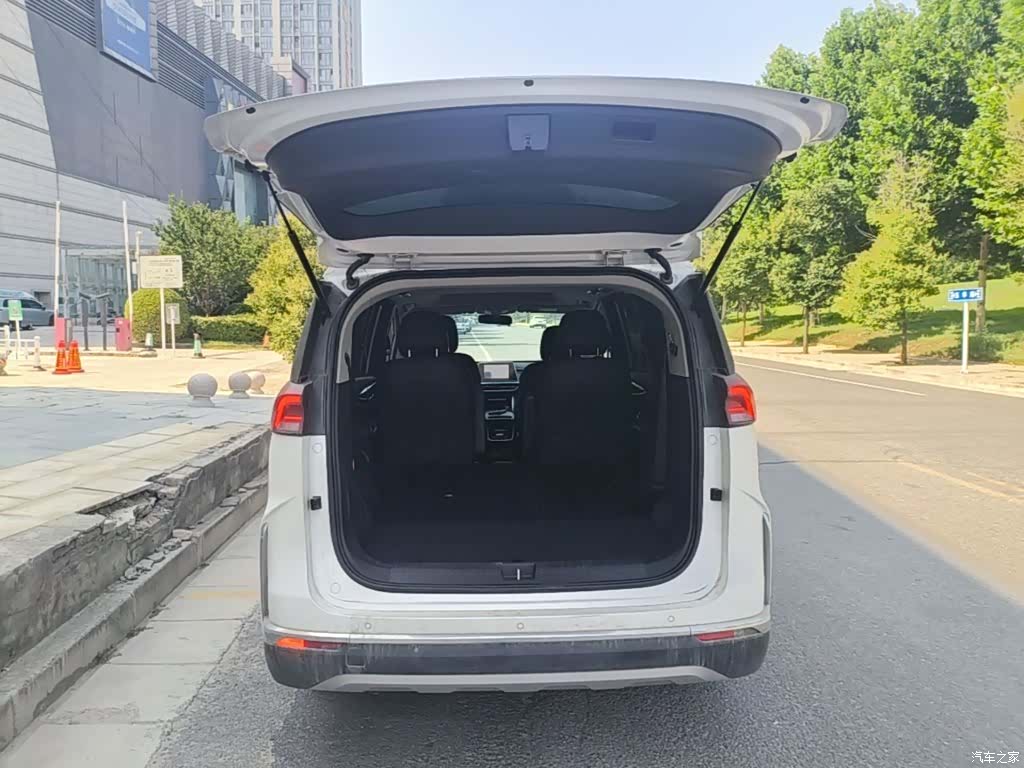 Maxus G50, 2023 19