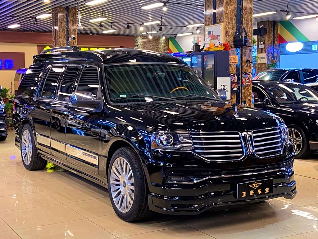 Lincoln Navigator