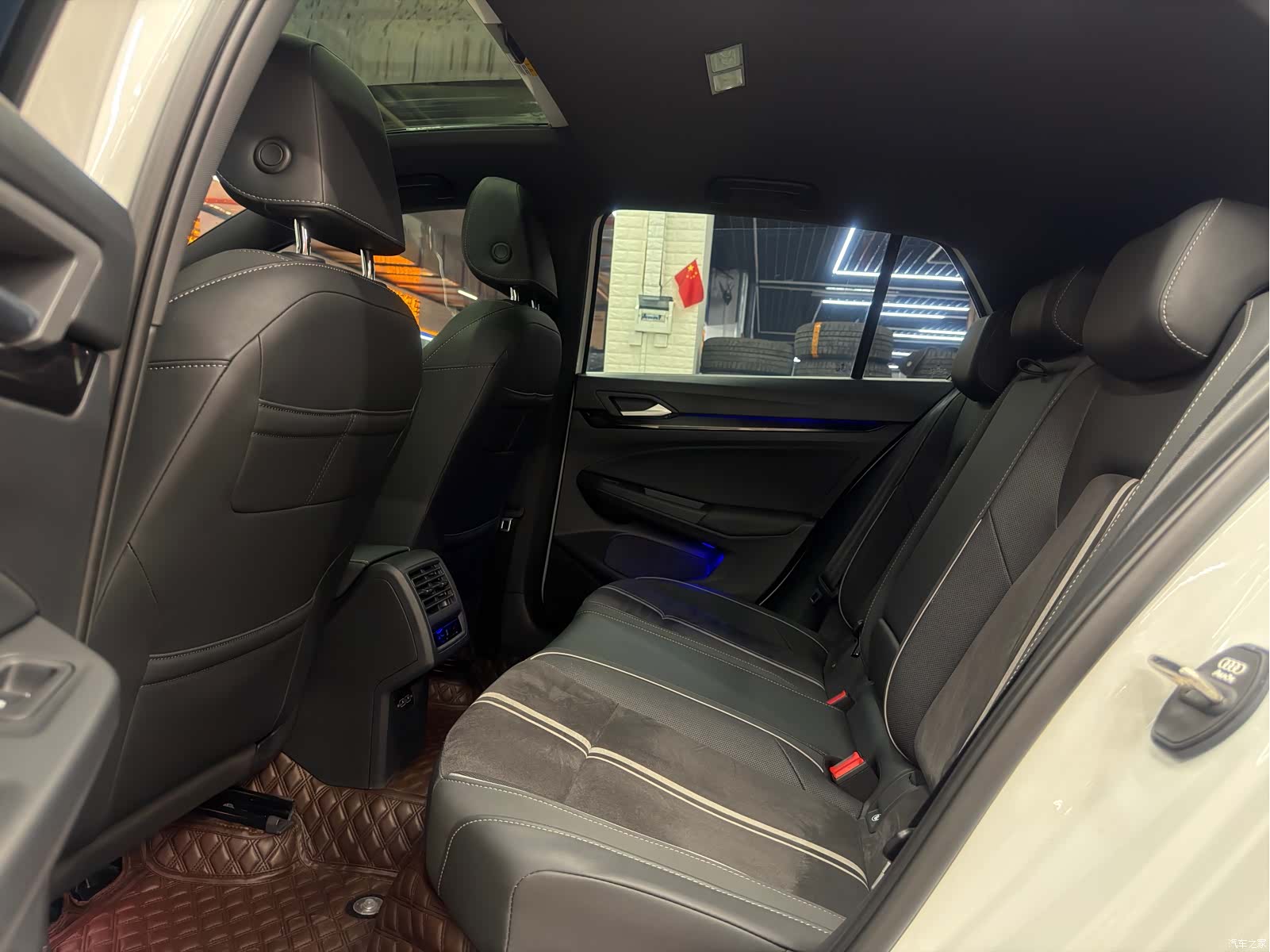 Volkswagen Golf, 2023 25