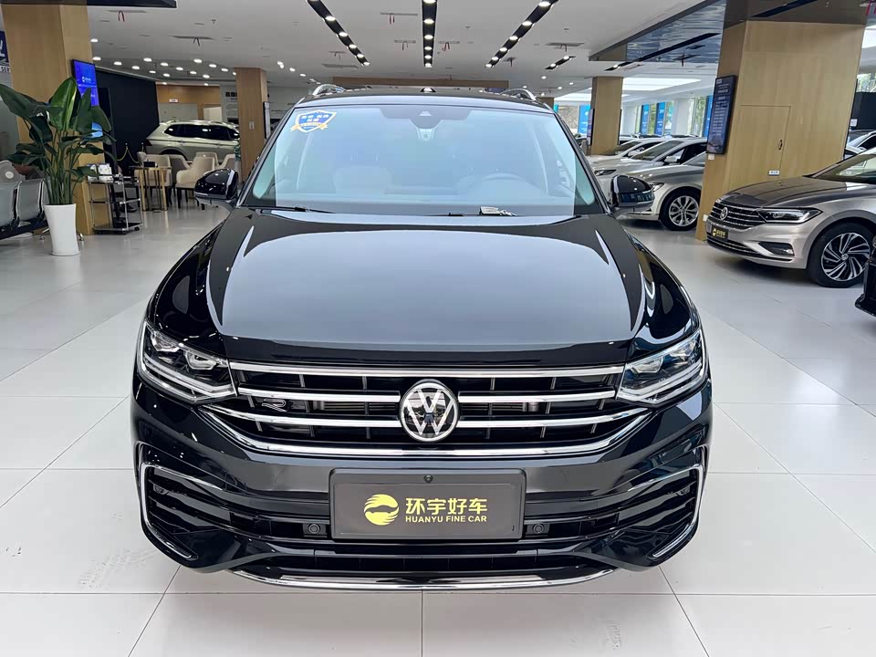 Volkswagen Tiguan L