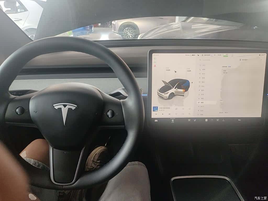 Tesla Model Y, 2024 10