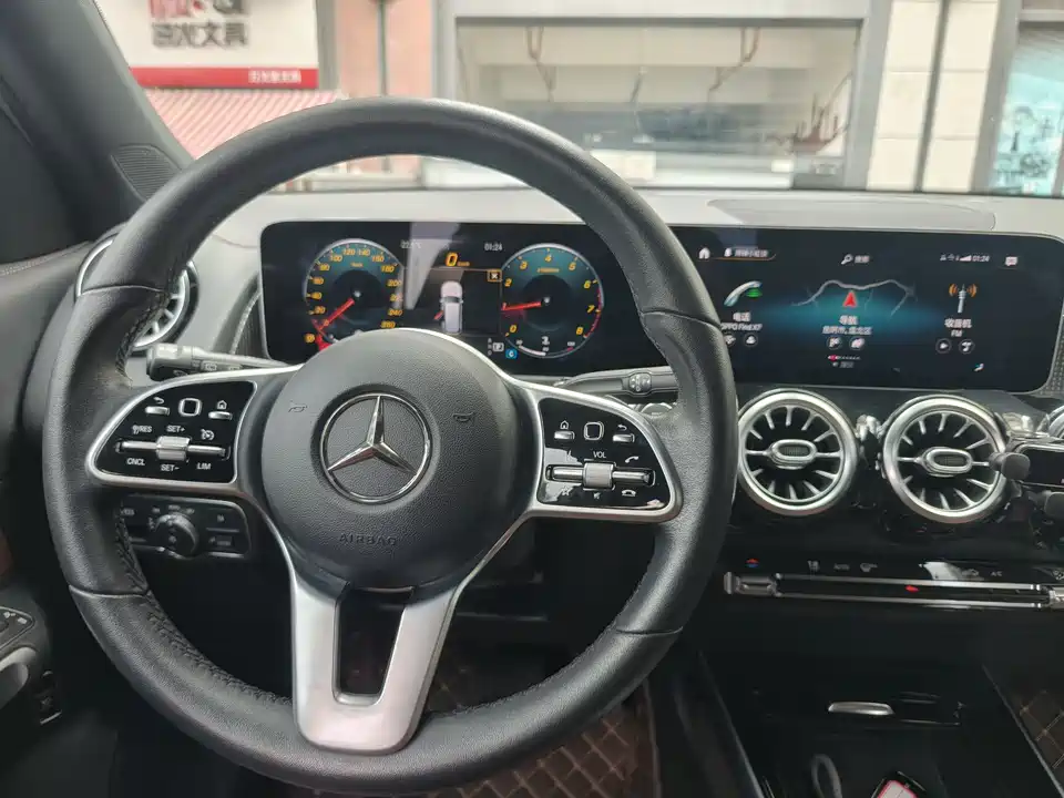 Mercedes-Benz GLB