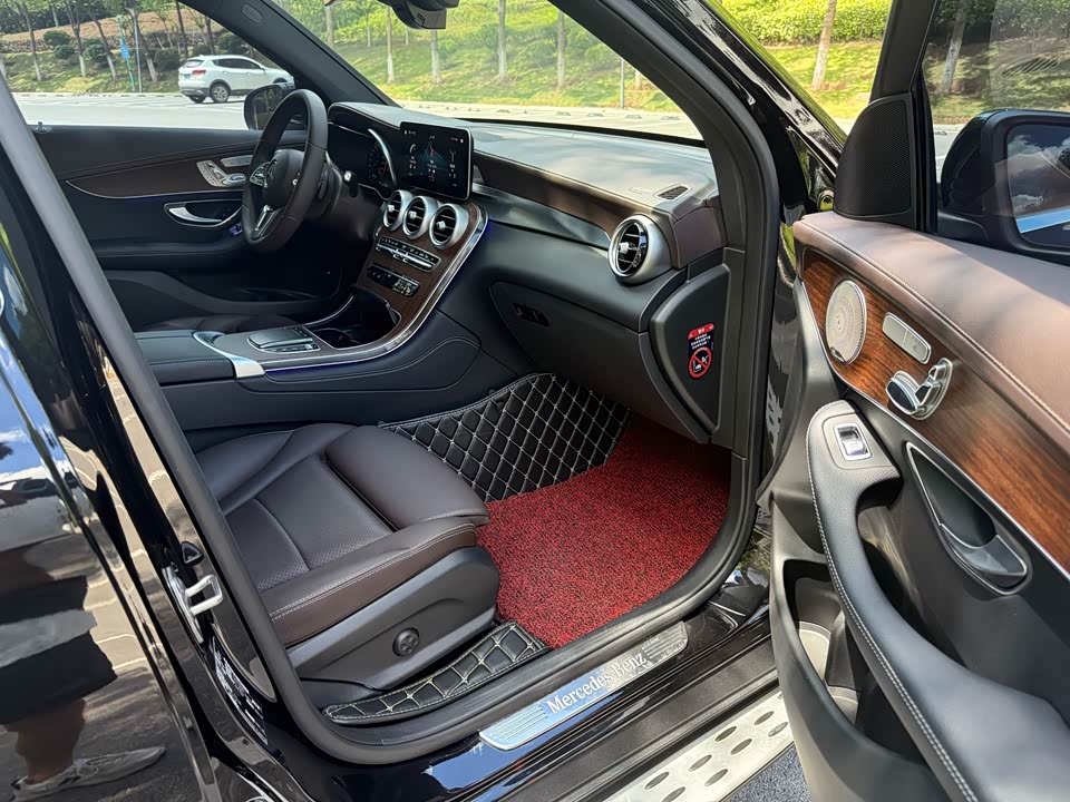 Mercedes-Benz GLC Mercedes-Benz GLC