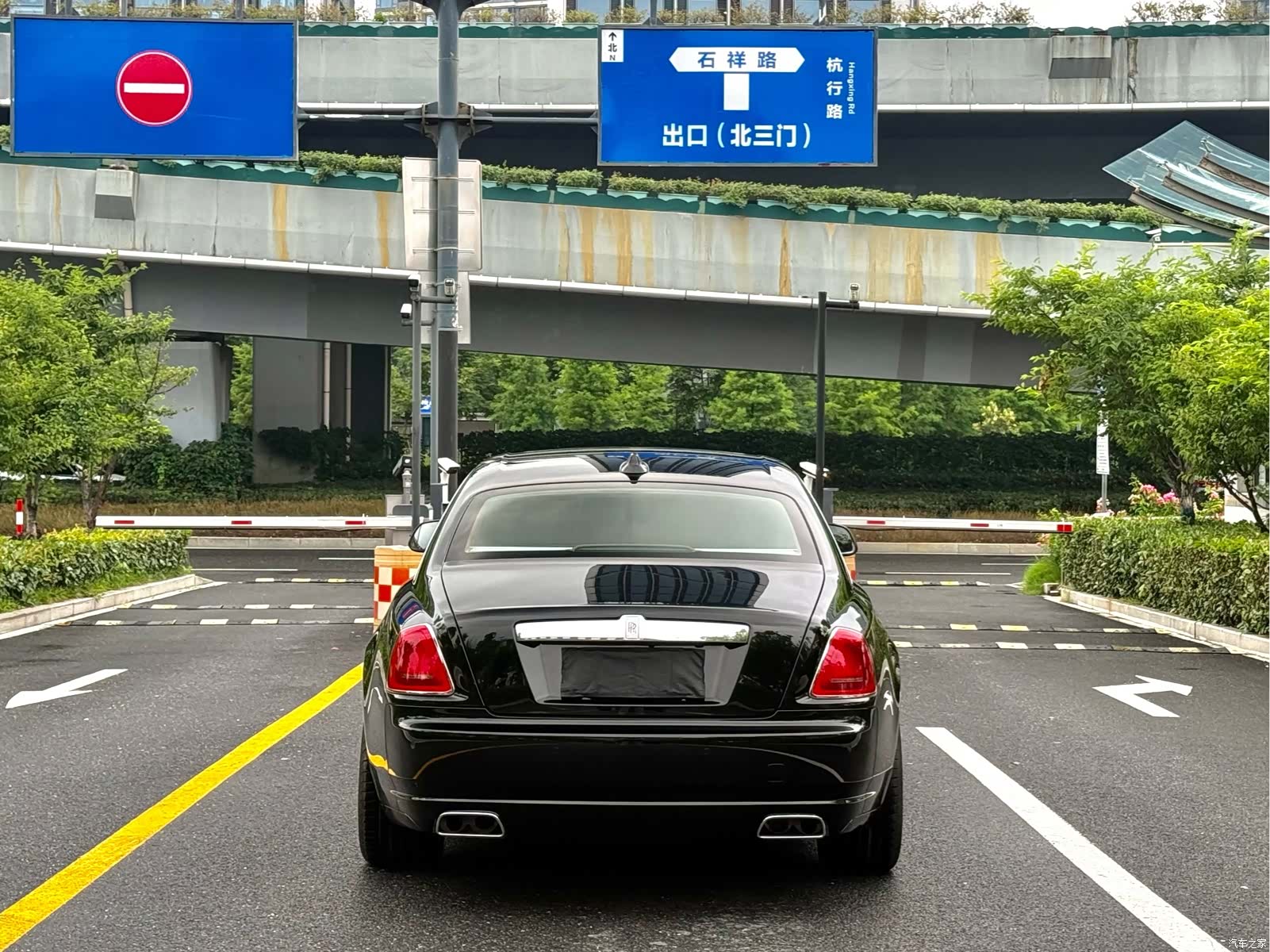 Rolls-Royce Ghost, 2019 8