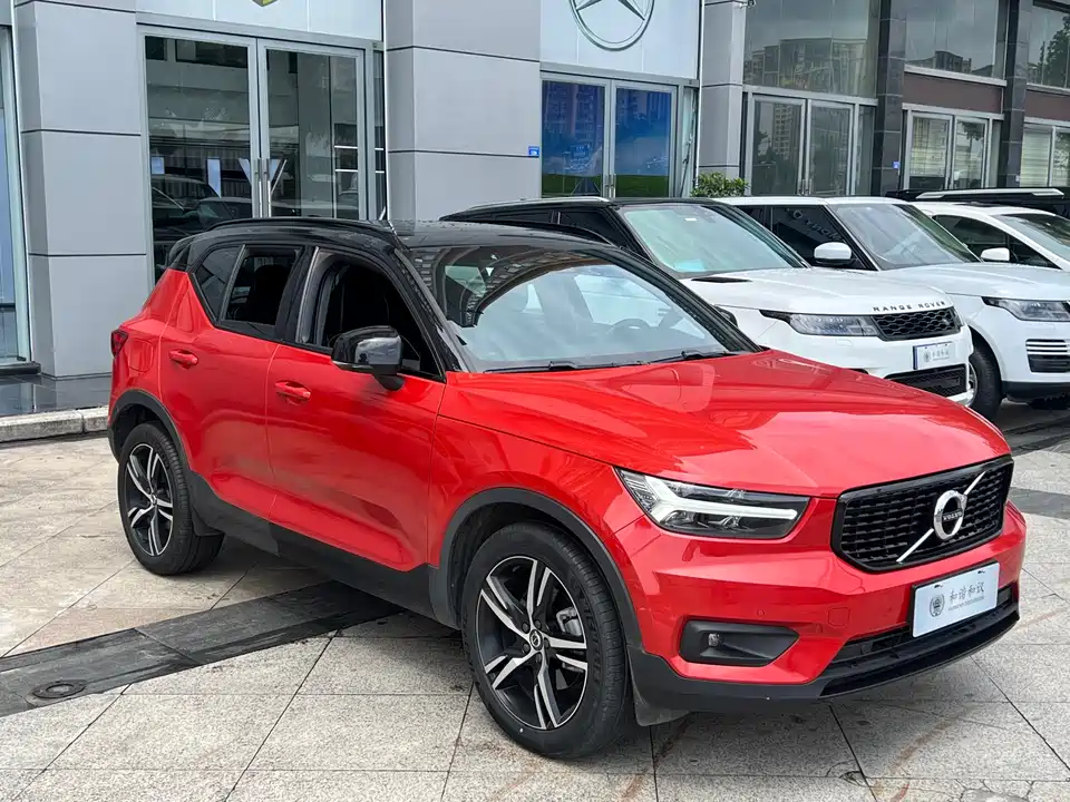 Volvo XC40