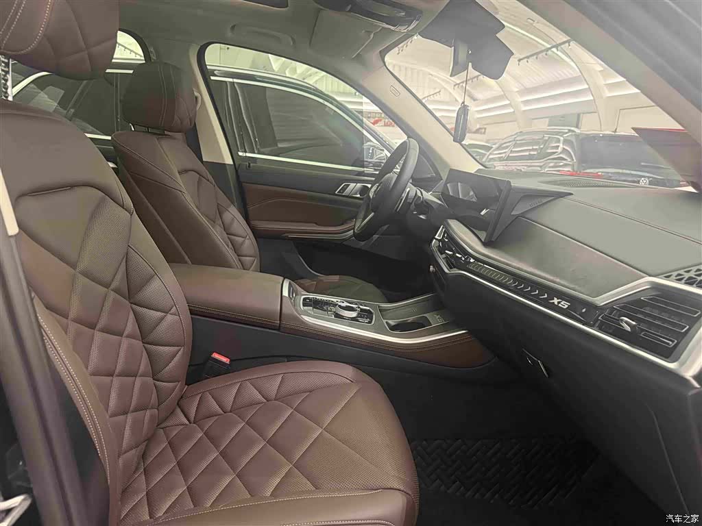 BMW X5, 2025 24