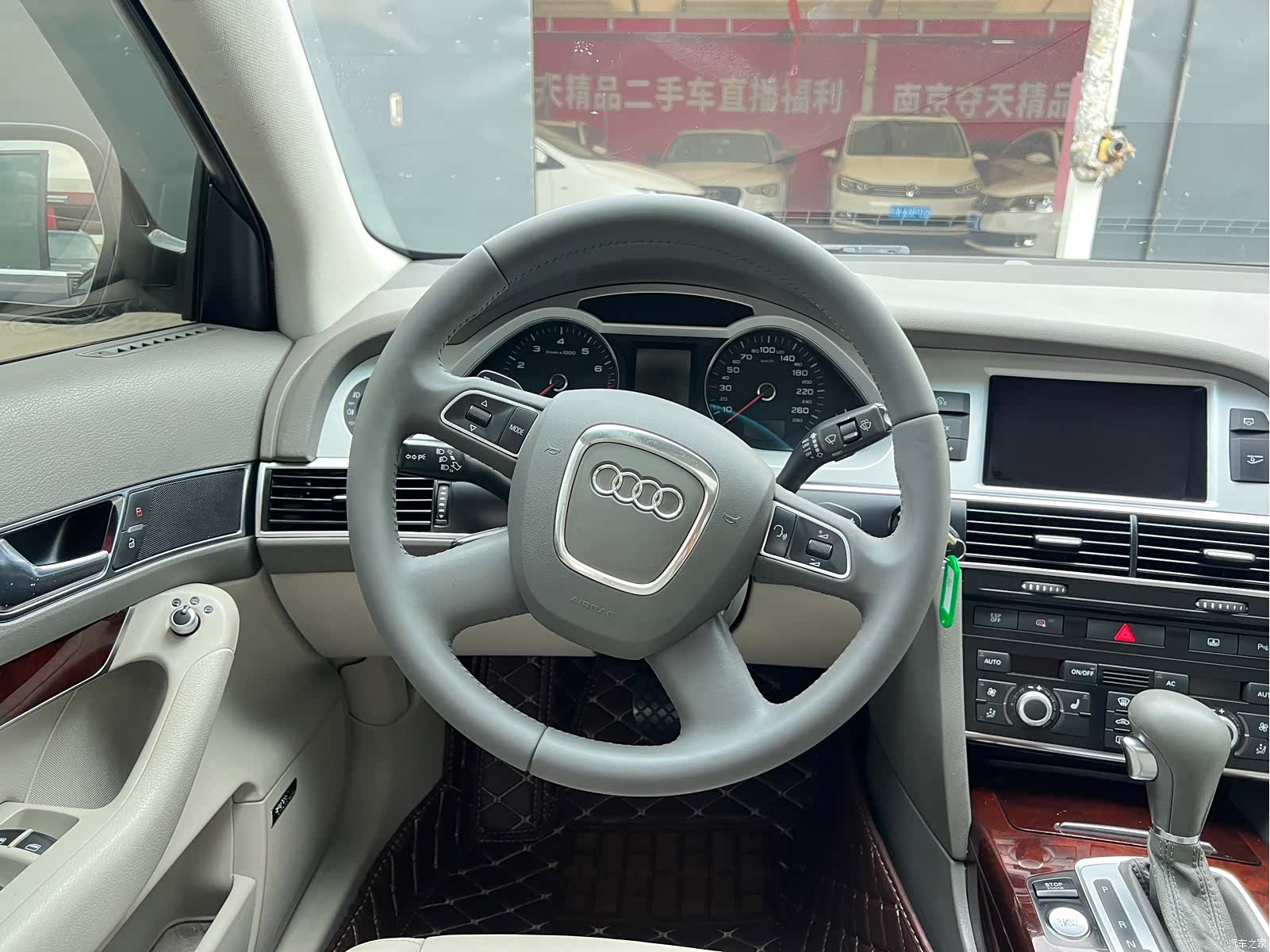 Audi A6L, 2011 15