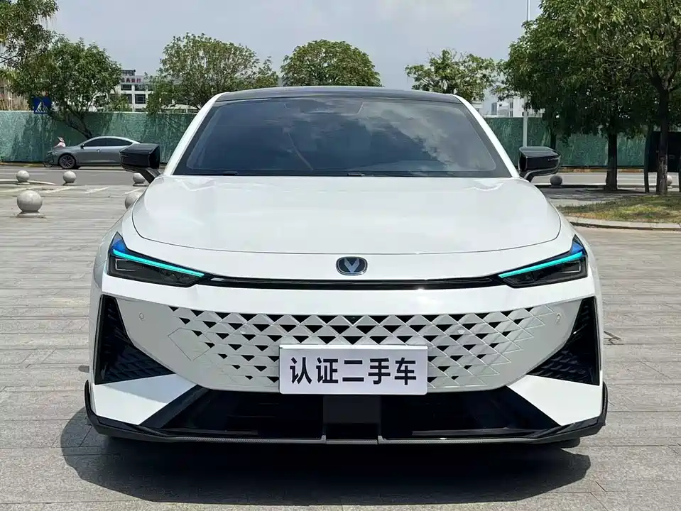 Changan UNI-V