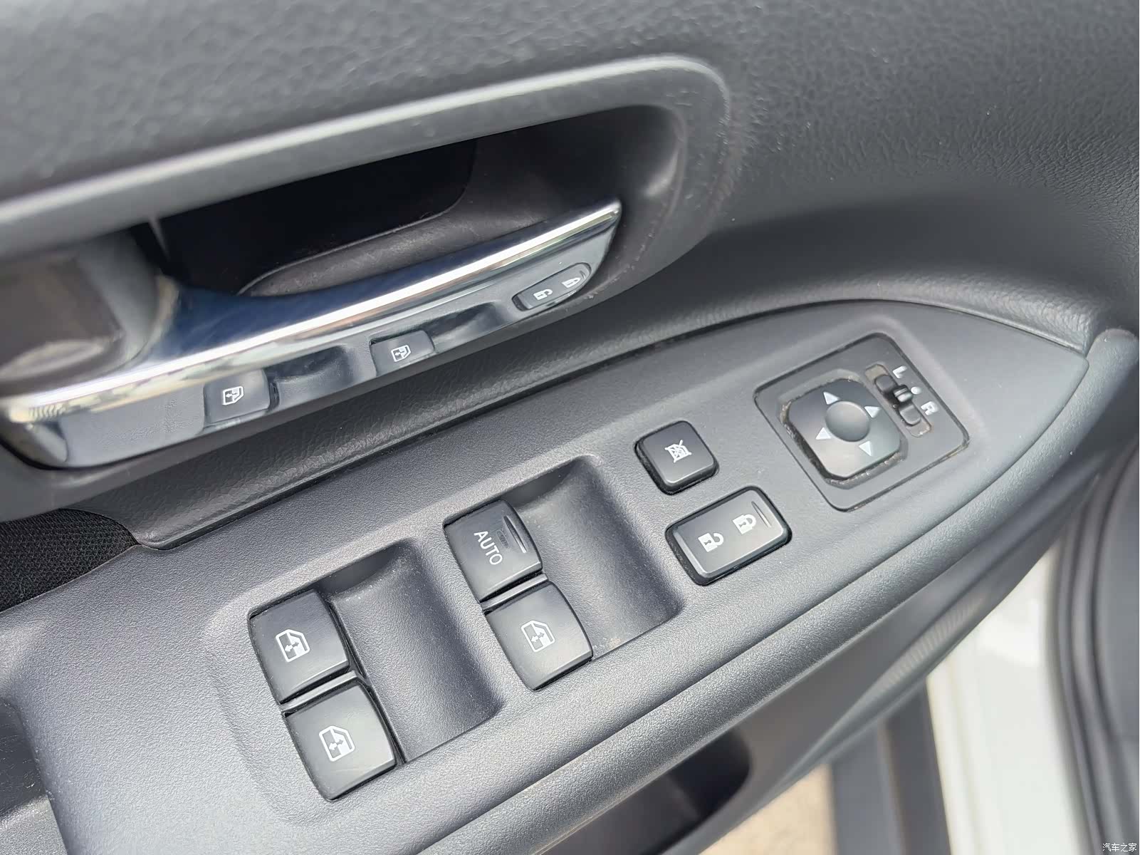 Mitsubishi Outlander, 2017 6