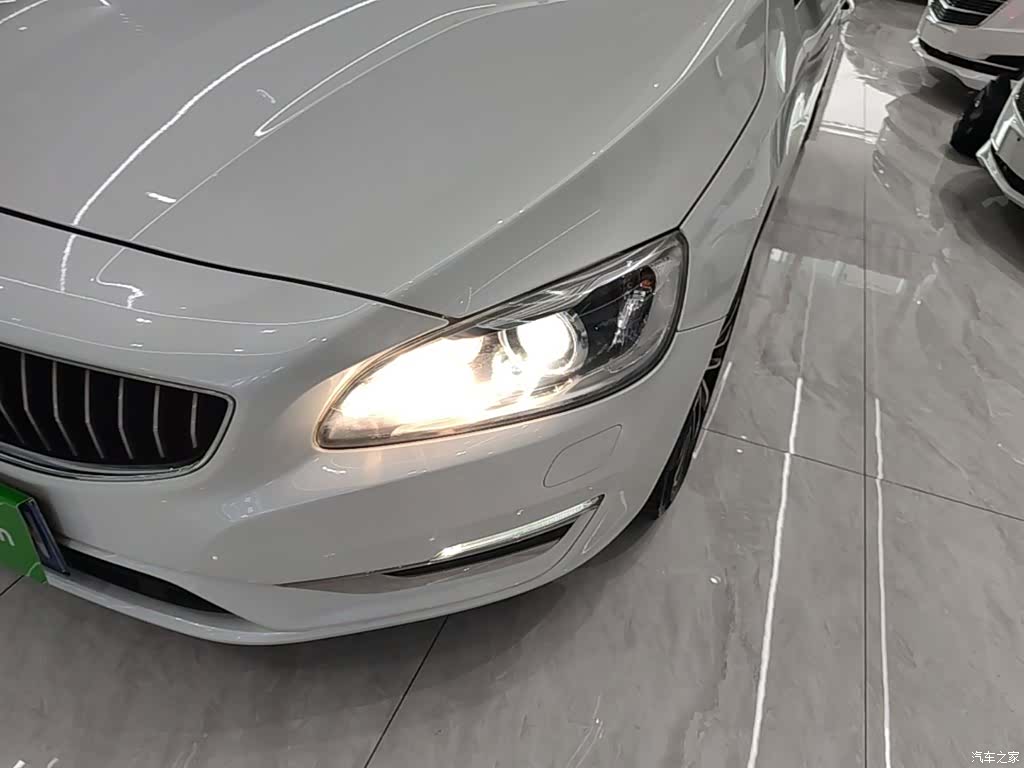 Volvo S60, 2018 24