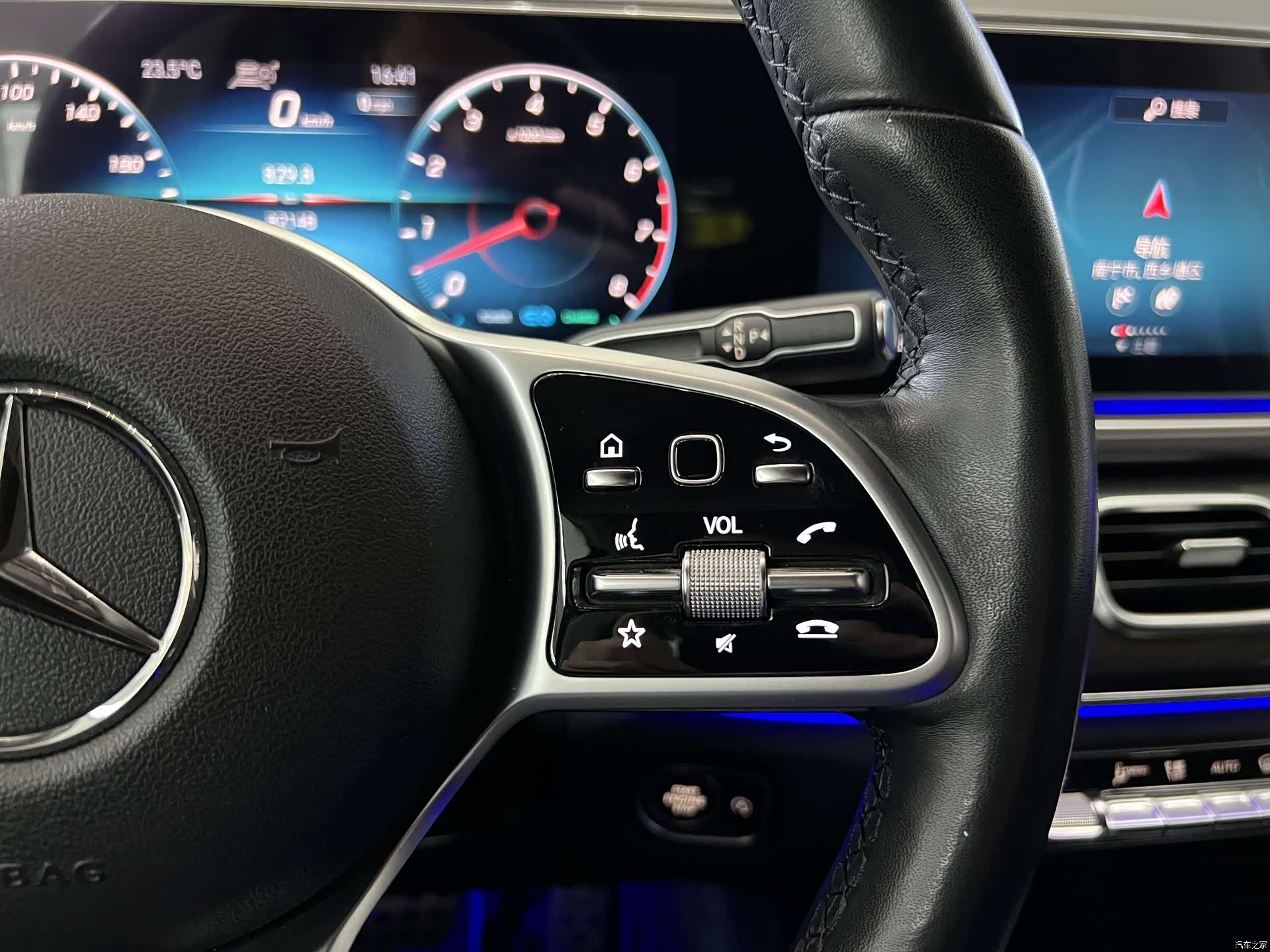 Mercedes-Benz GLS, 2021 28