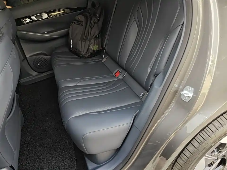 Geely Galaxy Galaxy E5