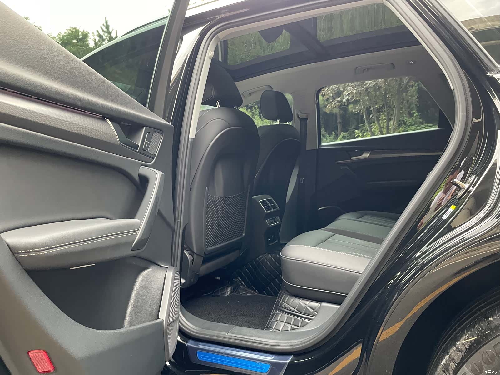 Audi Q5L, 2022 9