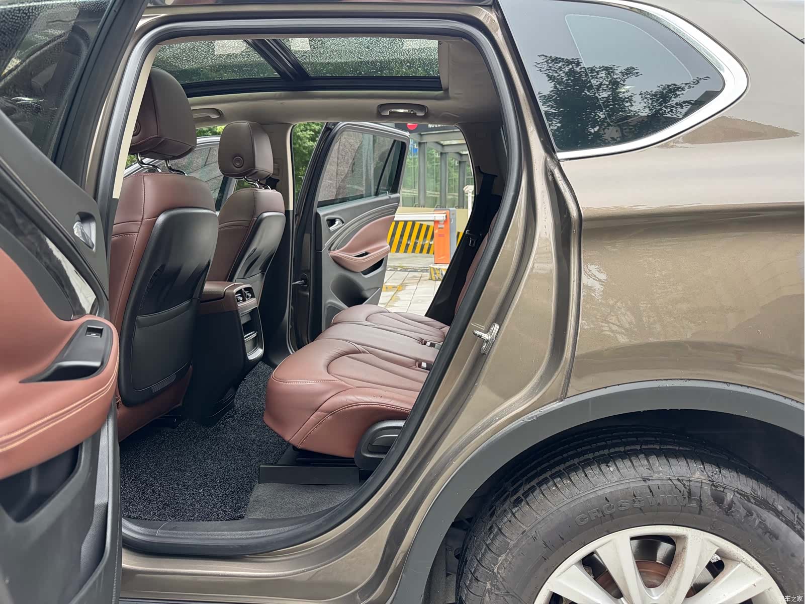 Buick Envision Plus, 2015 10