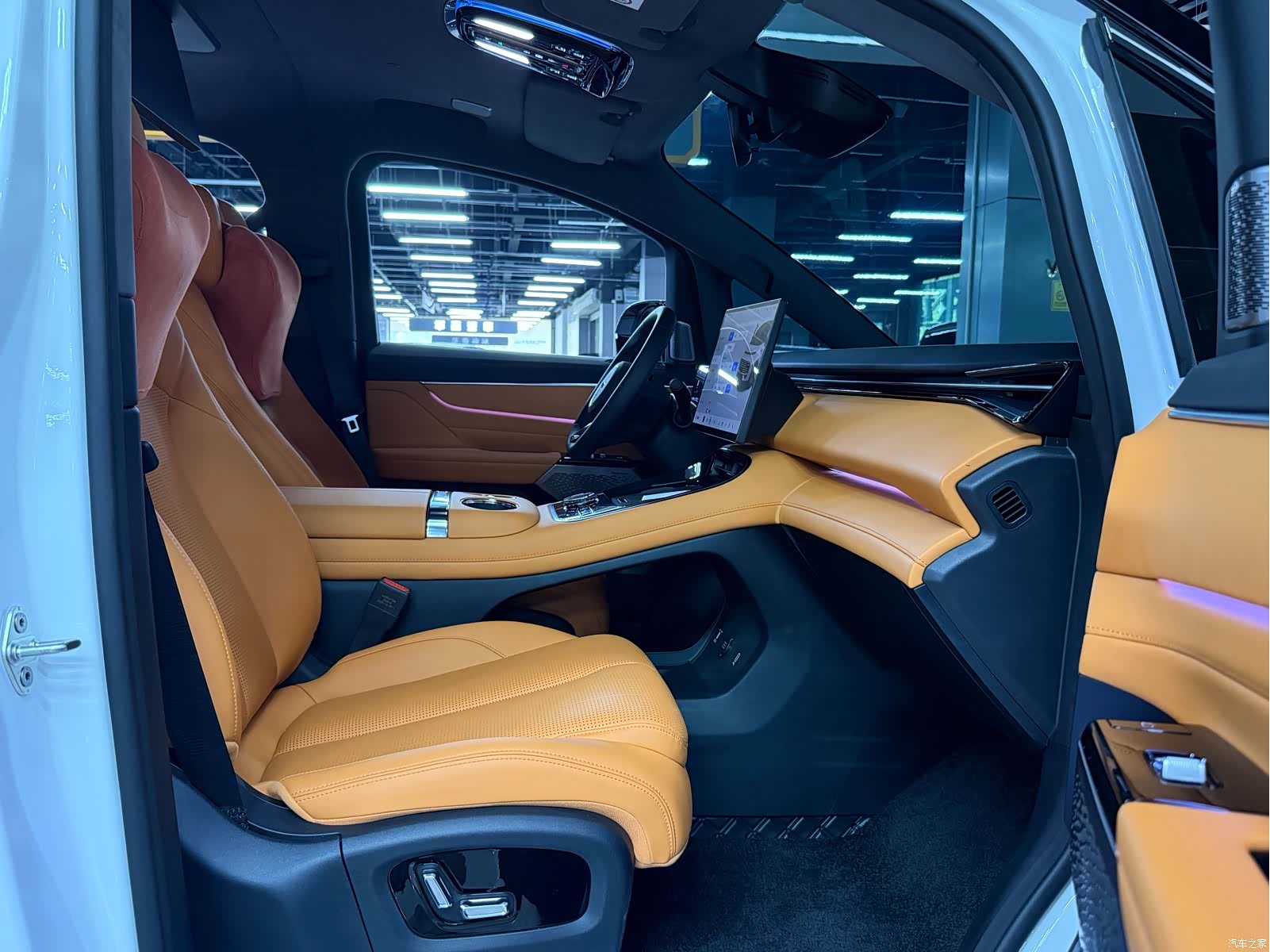 Geely V900, 2026 18