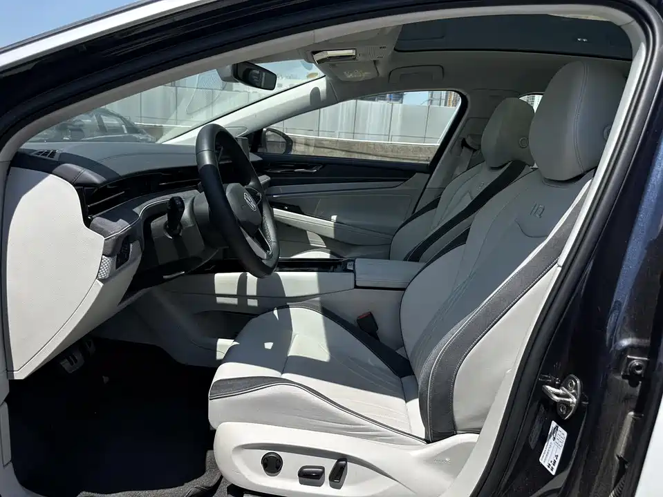 Volkswagen ID.7 VIZZION