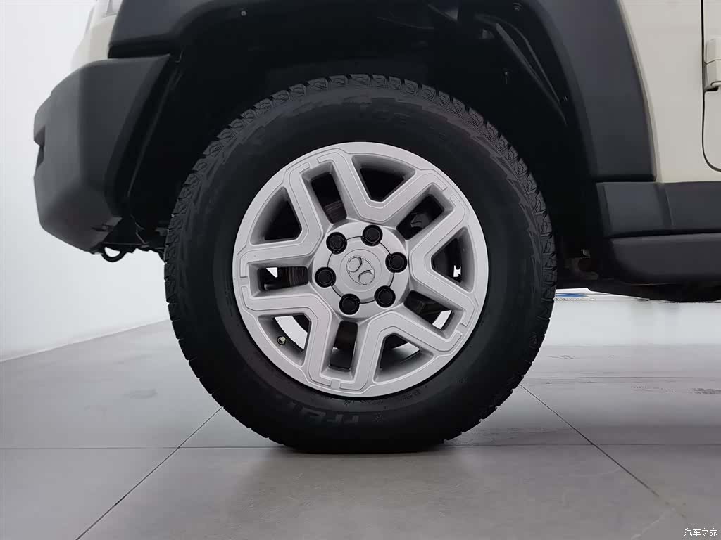 BAIC BJ40, 2018 17