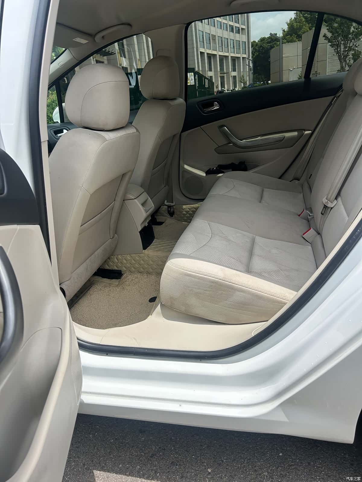 Peugeot 408, 2014 все фото