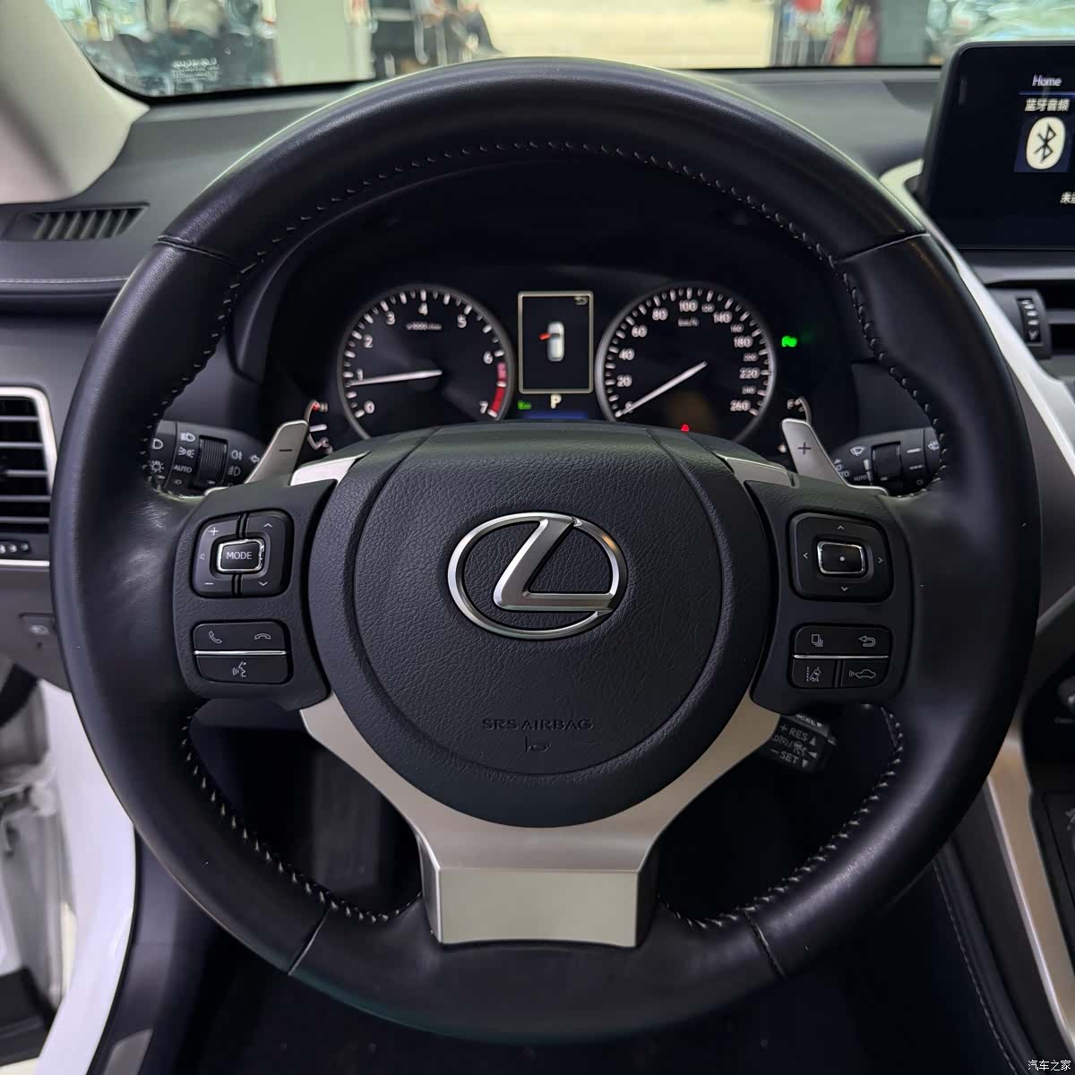 Lexus NX, 2021 16