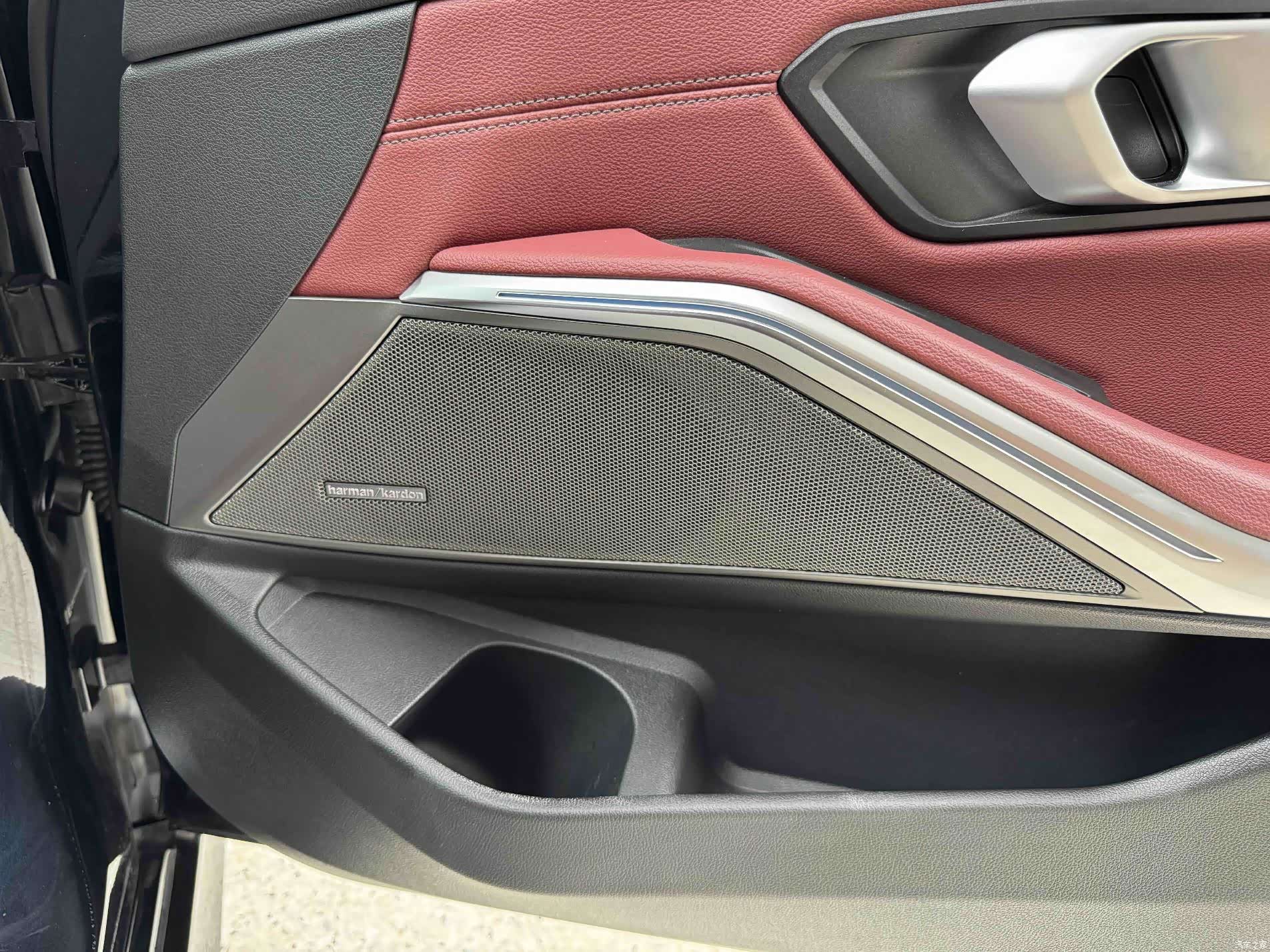 BMW 3 Series, 2024 42