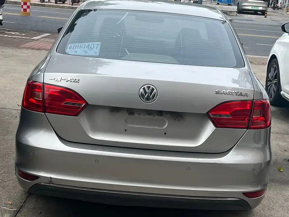 Volkswagen Sagitar
