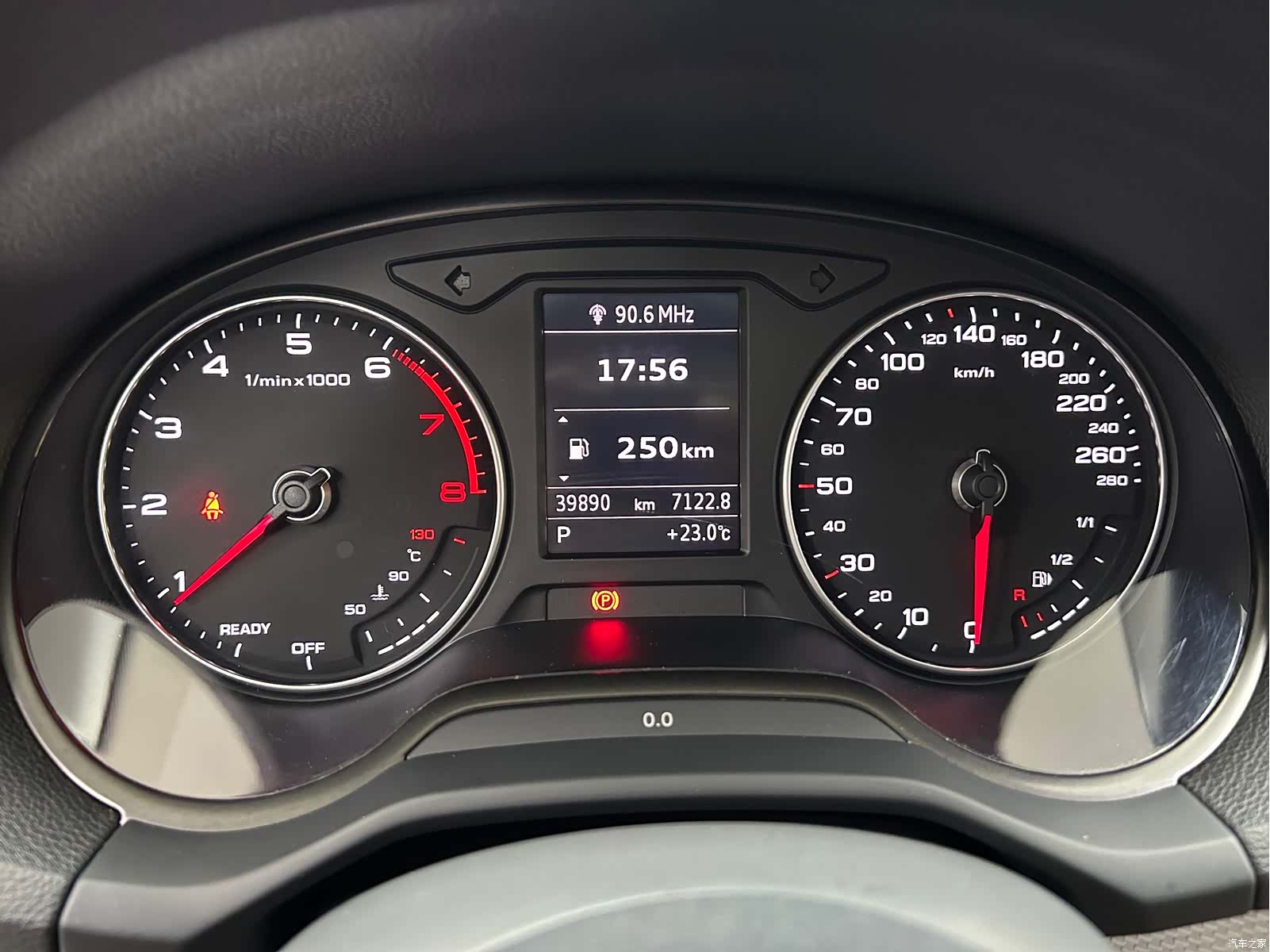 Audi Q2L, 2021 19