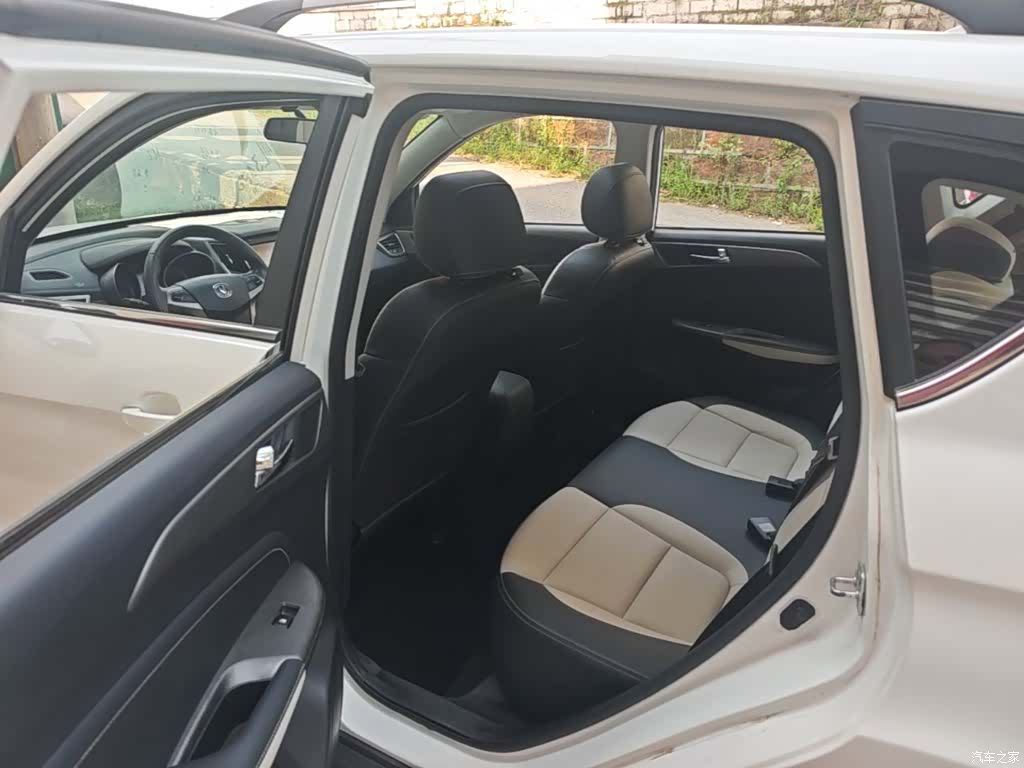 Changan CS35, 2018 17