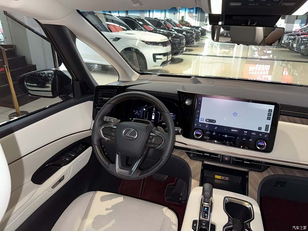 Lexus LM, 2024 22