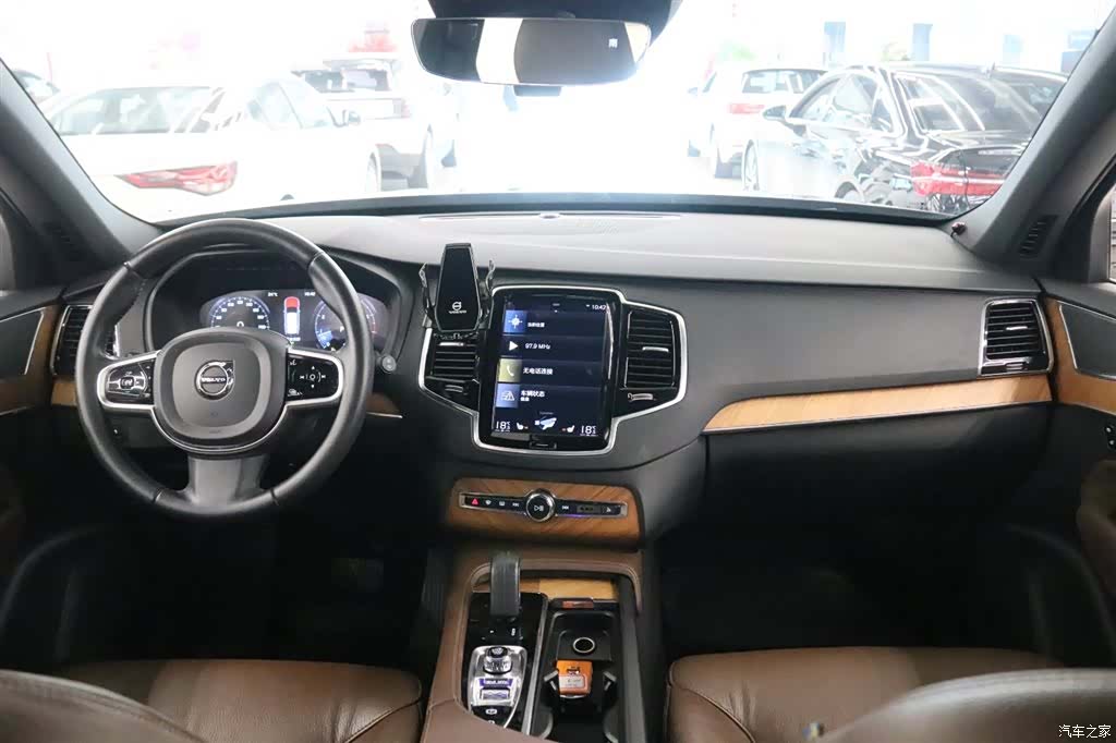 Volvo XC90, 2021 все фото