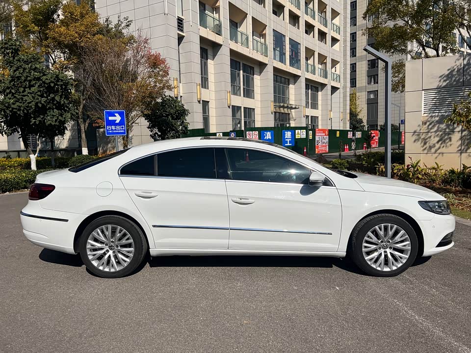 Volkswagen CC