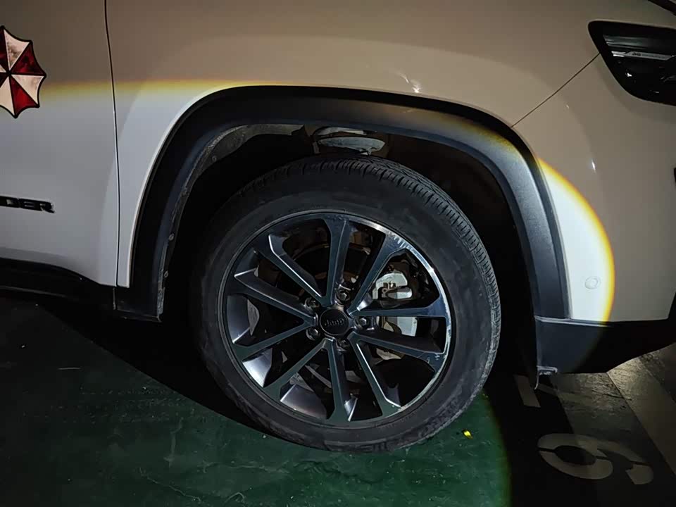 Jeep Grand Commander